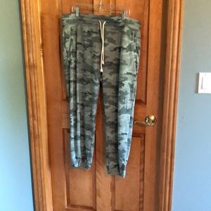 Lou & Grey camo print sweatpants. Mint condition